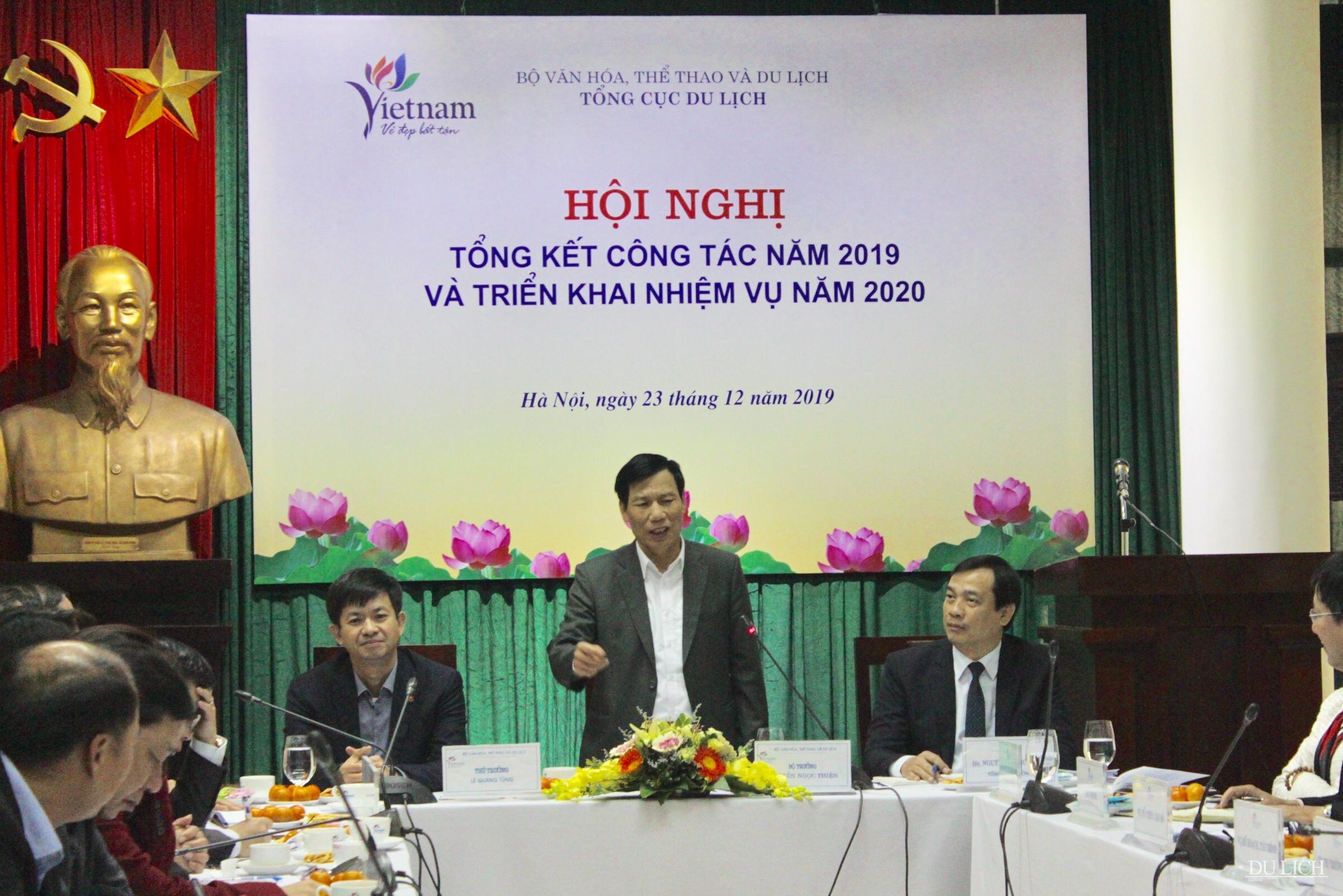 Bộ trưởng Bộ VHTTDL Nguyễn Ngọc Thiện chỉ đạo hội nghị